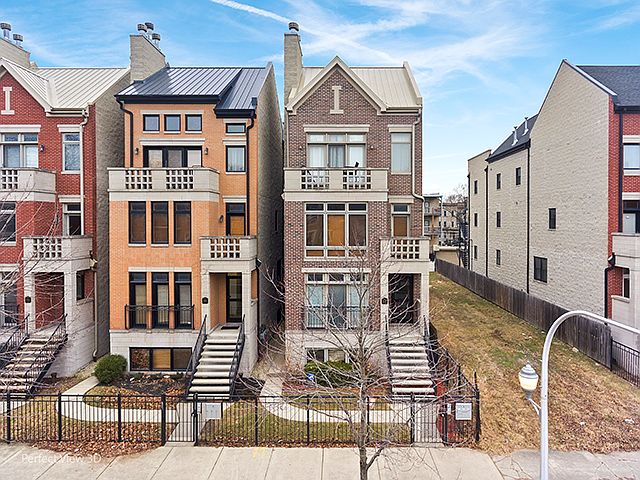 1st image of 6530 S Woodlawn Ave Unit 1