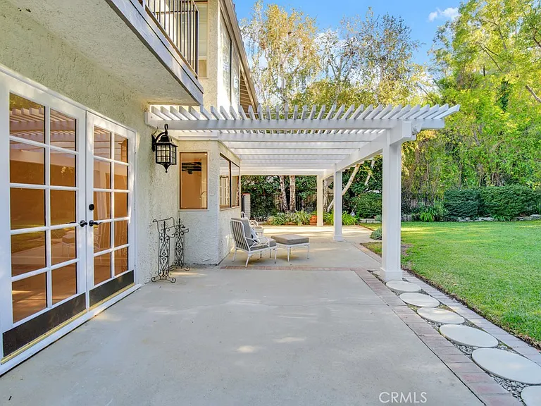 23450 Park Hermosa — Photo 8