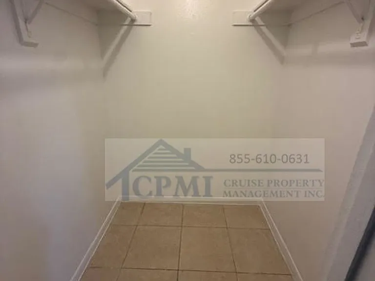 Riverside Manor/N'ice Apartments - 889 Riverside Drive, Ft. Lauderdale, FL 33312 — Photo 33
