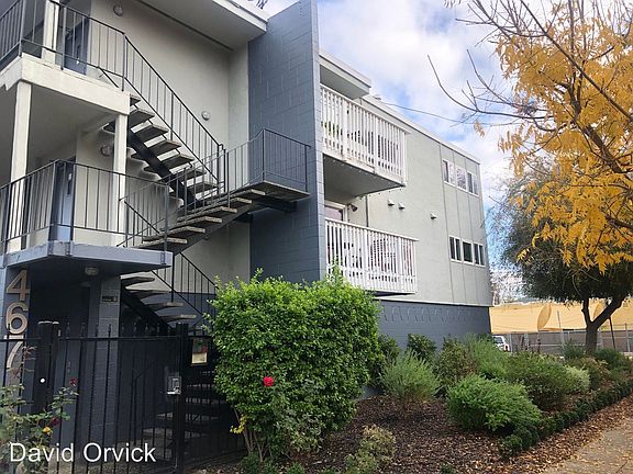3rd image of 467 Clinton St APT 3