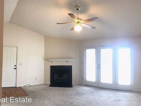 5th image of 802 Folly Ct Unit E