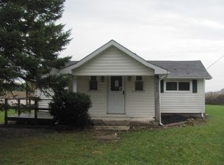 202 E 8th St, Michigantown, IN 46057
