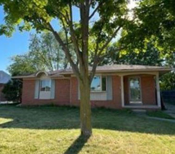 1st image of 27118 Larkin Dr