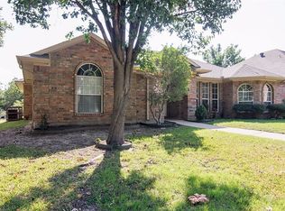 2412 Boardwalk Dr, Mesquite, TX 75181