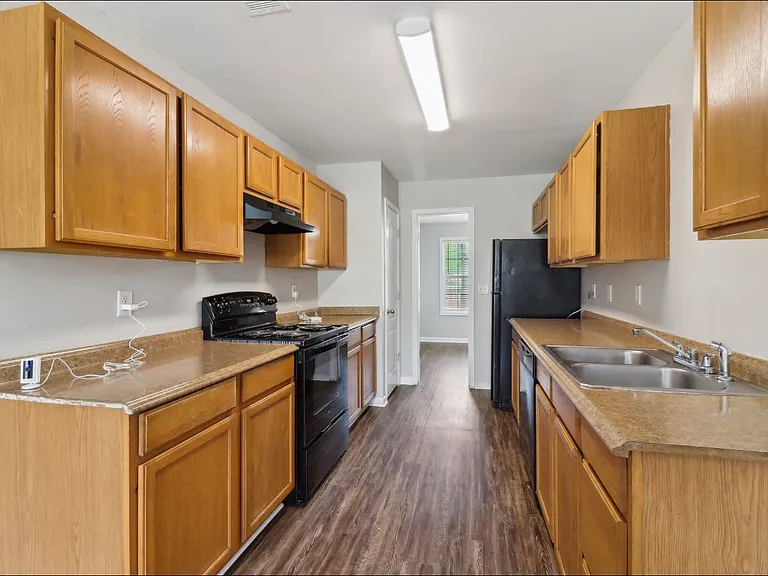 7712 Autry Cir #204 — Photo 14