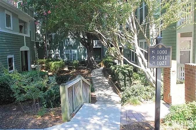 1st image of 1001 Nicholwood Dr APT 205