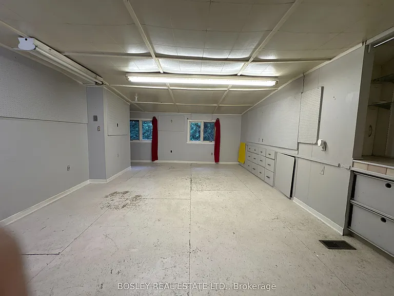 114 Lorne Ave — Photo 30