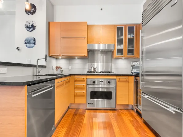 10 West End Avenue image 7 of 19