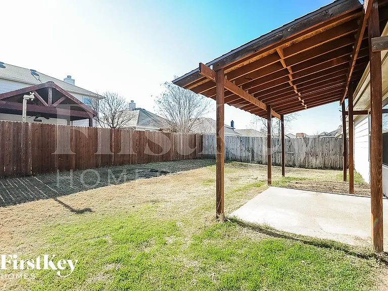 4516 Mountain Oak St — Photo 15
