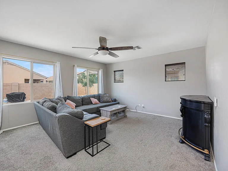 736 E Gold Dust Way — Photo 10