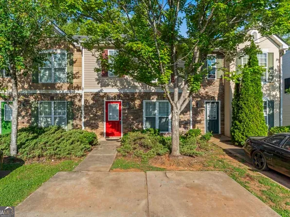 11439 S Grove Dr, Hampton, GA 30228