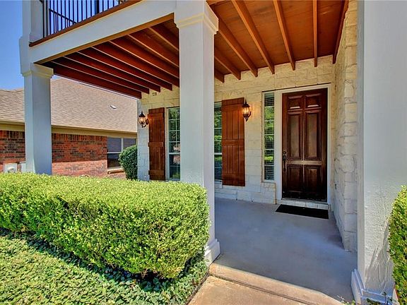 3rd image of 1549 Homewood Cir