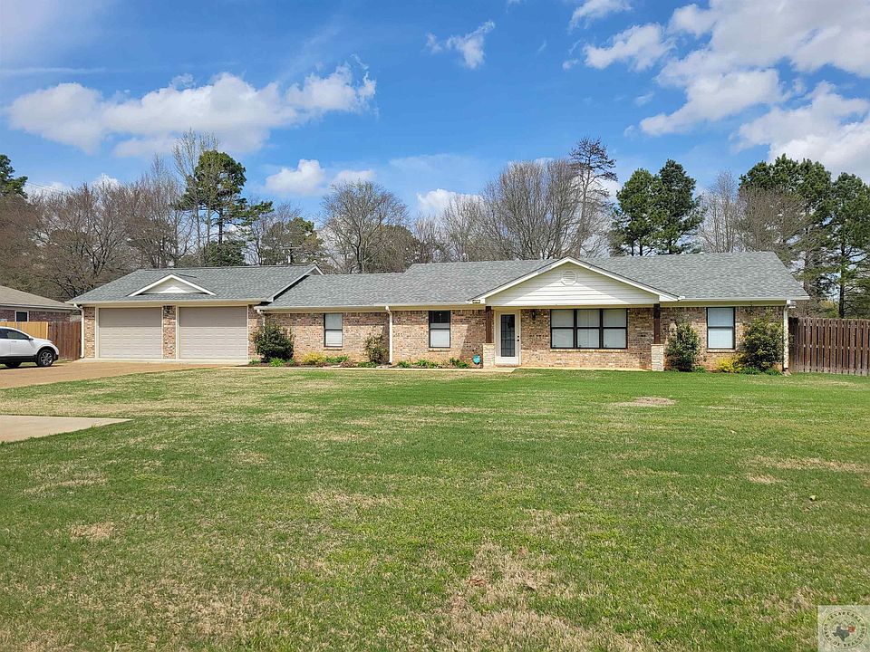 1st image of 20 Shady Acres Ln