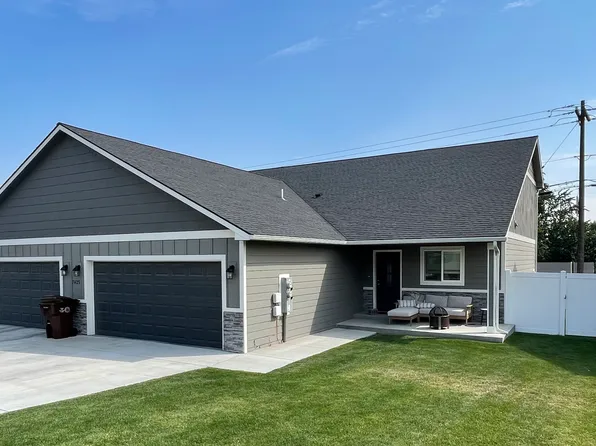 7429 Saddlebrook Loop #2, Yakima, WA 98908