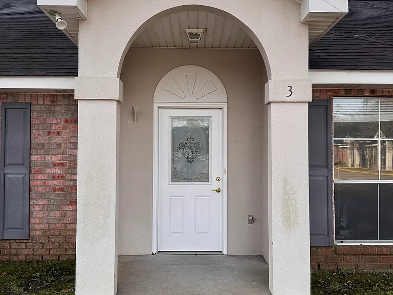 StoneBridge Apartments — Photo 12