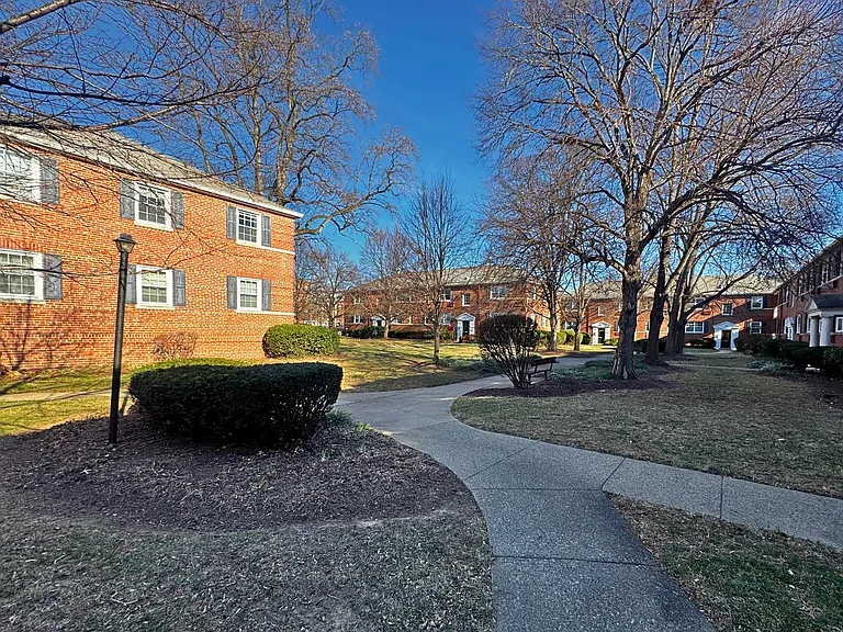 4372 N Pershing Dr #2 — Photo 20