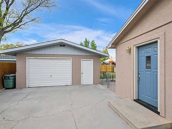 2nd image of 2889 Alta Vista Dr
