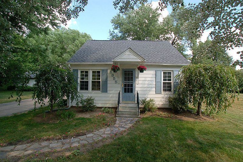 1st image of 1355 Lorraine Dr