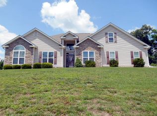 374 Battlefield Cir, Ringgold, GA 30736