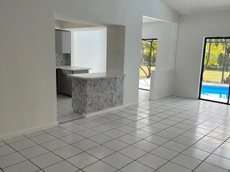 16700 SW 277th St — Photo 10