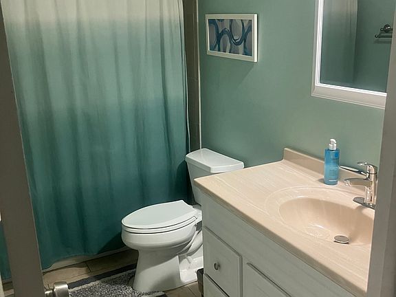 Renter and house guests bathroom