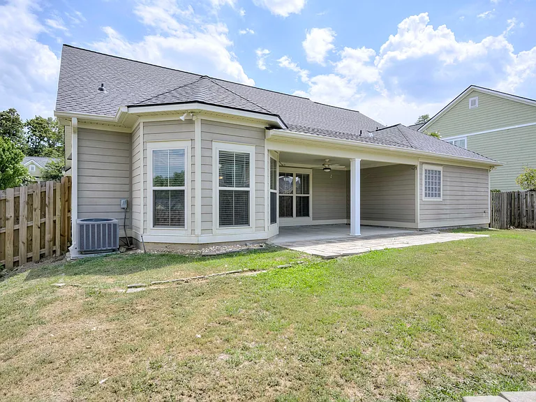 812 Paisley Ln — Photo 25