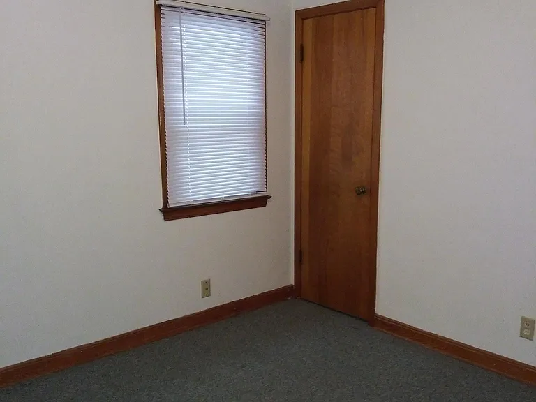 9219 W Adler St — Photo 2