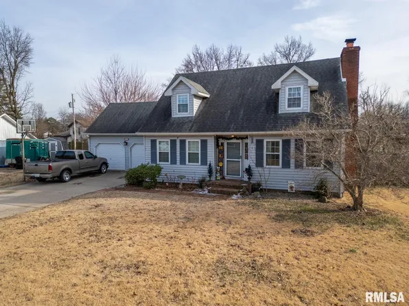 813 Dogwood Ln, Marion, IL 62959