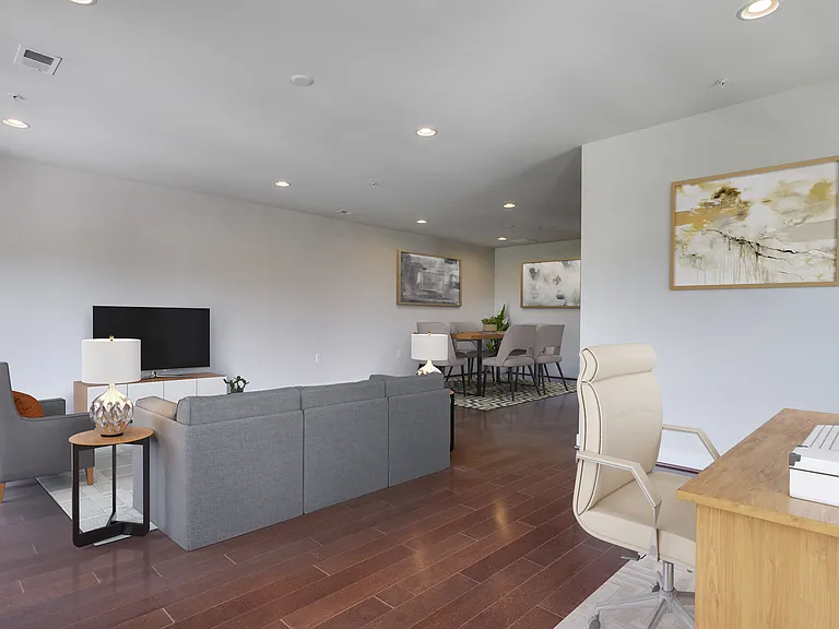 737 Diamond Ave — Photo 11