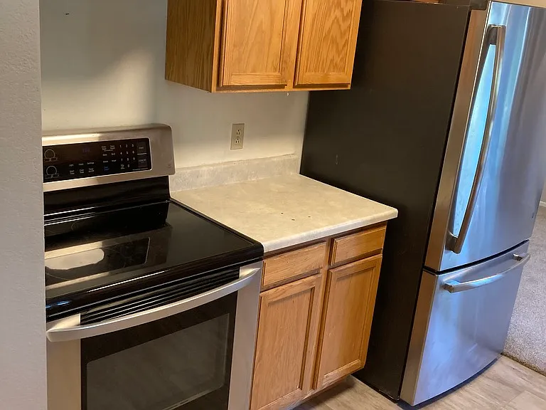 1213 Skyline Dr — Photo 10