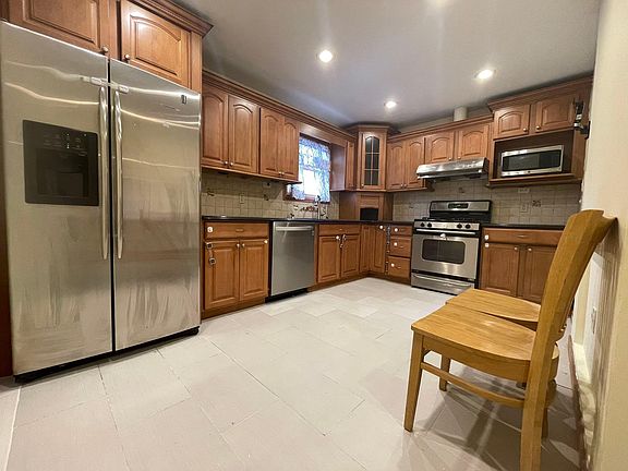 4th image of 24754 90th Ave #1