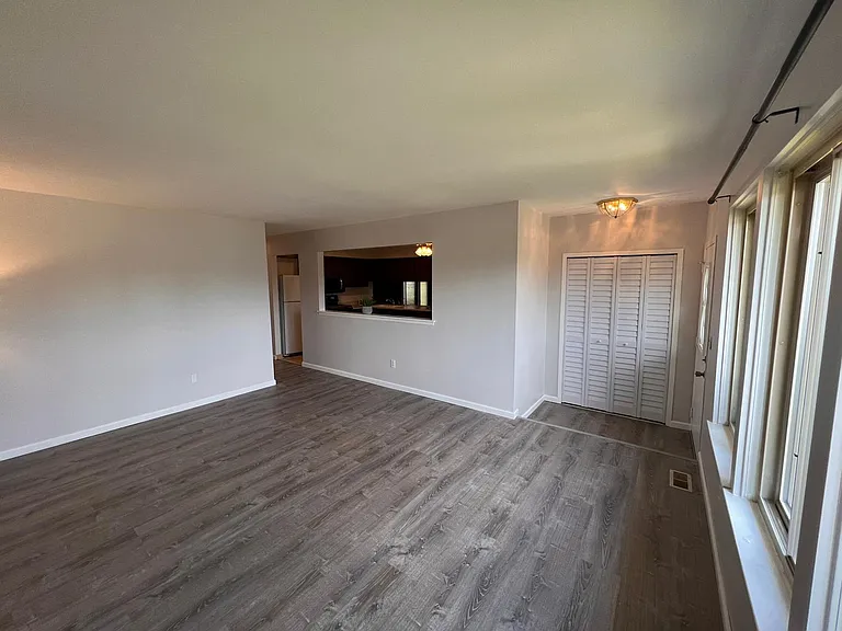 3629 Gloucester Dr — Photo 3