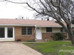 8824 Myra St, White Settlement, TX 76108