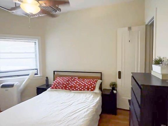 3rd image of 2542 W Summerdale Ave #G