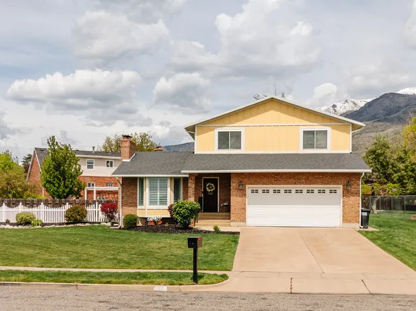 39 S Village Way, Fruit Heights, UT 84037