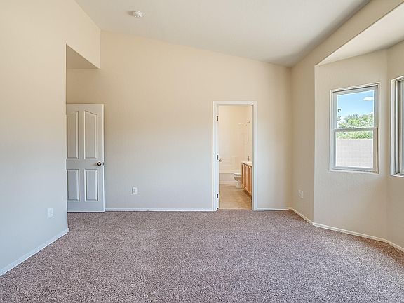 4th image of 1263 E Prickly Pear St