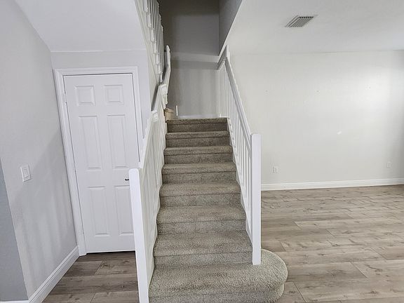 4th image of 130 Emerald Creek Way
