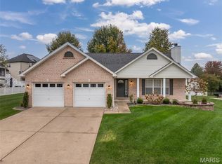 1904 Emerald Green Dr, Wentzville, MO 63385