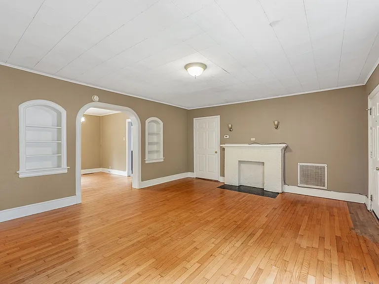 132 Rowland Pl — Photo 12