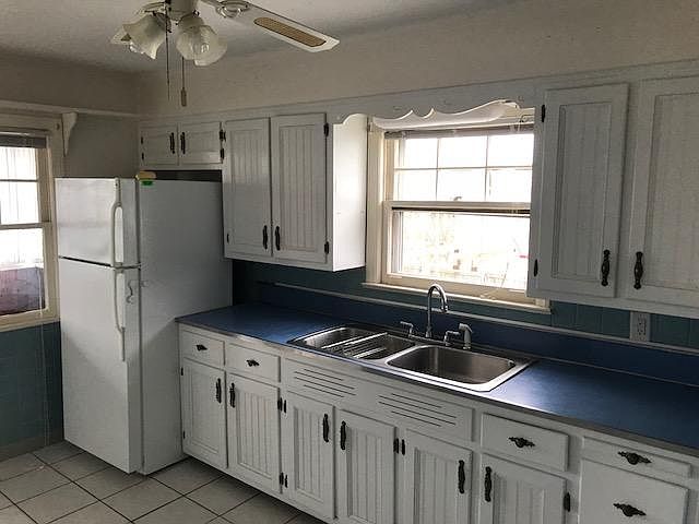 1st image of 3074 Whaleneck Dr