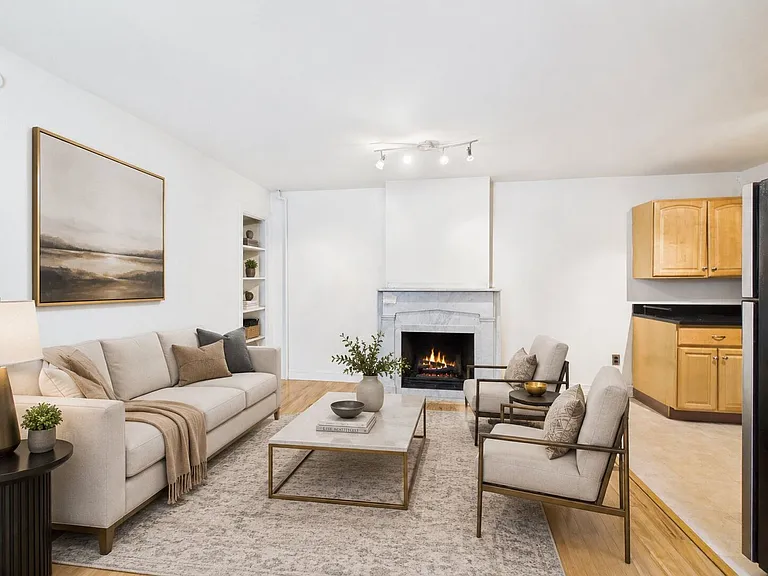 558 N 17th St #1R — Photo 4