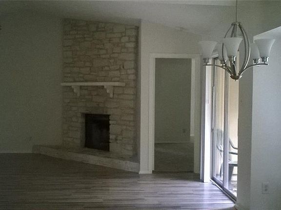 4th image of 11401 Bristle Oak Trl