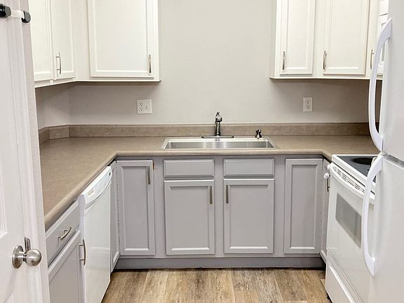 5th image of 1627 Westbury Way Unit H