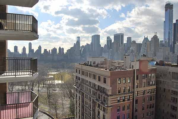 1st image of 10 W 66th St APT 20F