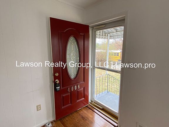 2nd image of 4006 Wyoming Ave NW