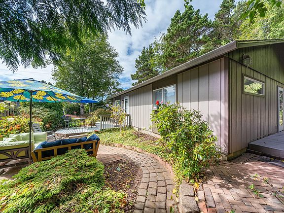 4th image of 5540 Palisades Dr
