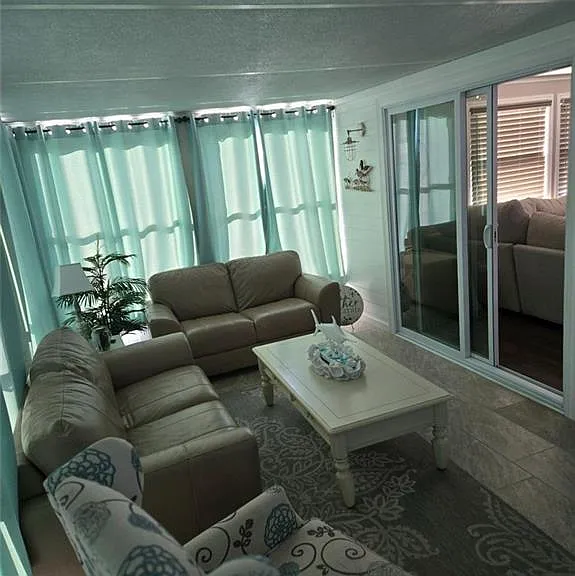 114 Elise Dr — Photo 21