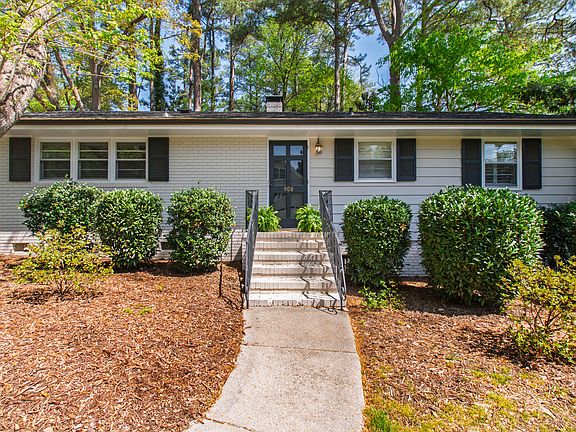 4th image of 908 Brookwood Dr