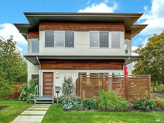 Sunny corner lot in prime Belvidere location.  Walk to Metropolitan Market, Admiral Theater and all the shops, restaurants, cafes and bars of the Admiral Junction.