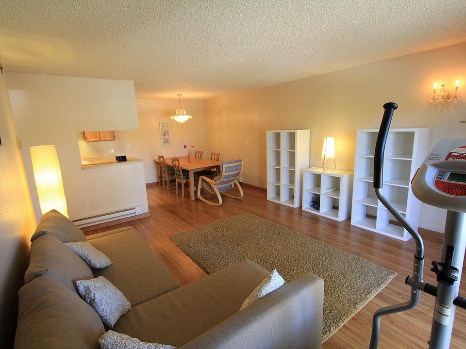 1st image of 851 Woodside Way APT 121